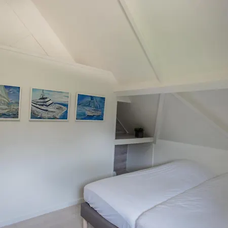 Bleu Nr 19 Hébergement de vacances *